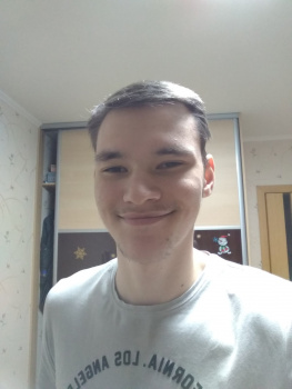 Сценарист Артём Кузнецов