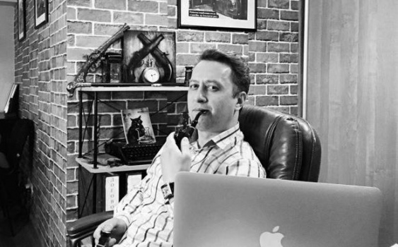 Сценарист Алексей Алгазин