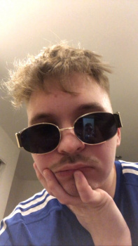 Сценарист Vitaly Vakhrushev