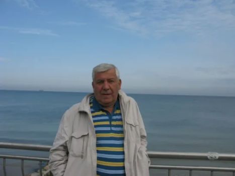 Драматург, сценарист Василий Лоза