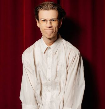 Сценарист Леонид Радниковский