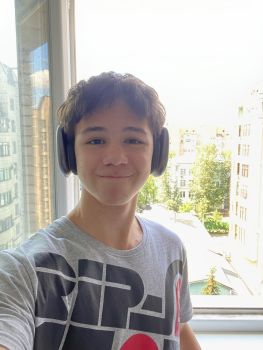 Сценарист, режиссер Амир Мухаметшин