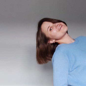 Сценарист Александра Смышляева