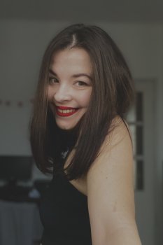 Сценарист Daria Maznieva