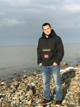 Сценарист Михаил Сетраков