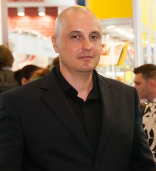 Сценарист, писатель, тренер Dmitry Sillov