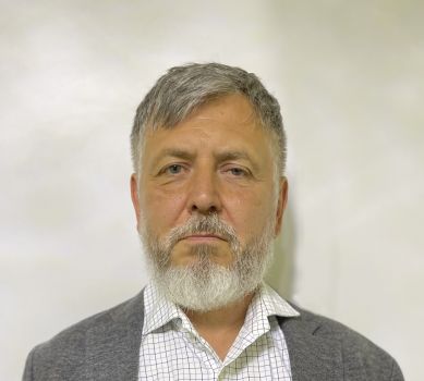 Сценарист Владимир Ходукин