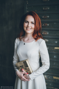 Сценарист Елена Марина