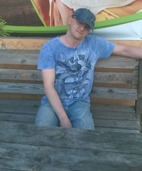 Сценарист, писатель, поэт Сергей Николачук