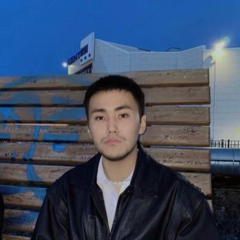 Писатель, сценарист Сергей Иванов