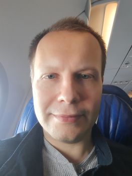 Сценарист, писатель Антон Калинин