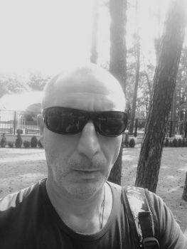 Сценарист Petr Romanov