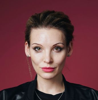 Сценарист Александра Костомарова