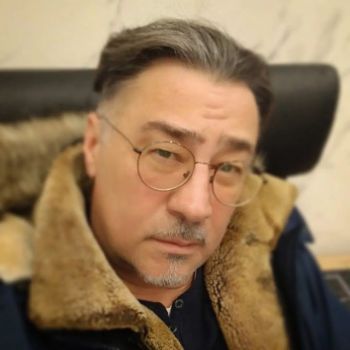 Сценарист, писатель Дмитрий Чарков