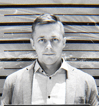 Сценарист Андрей Гузеев