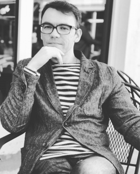 Писатель-прозаик, драматург, киносценарист. Жан Гросс-Толстиков