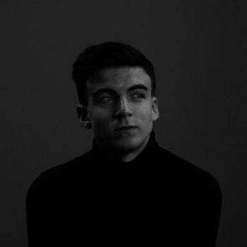 Сценарист Danila Samarin