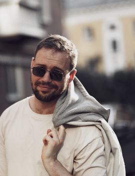 Режиссер, продюсер, оператор-постановщик Ivan Egorov