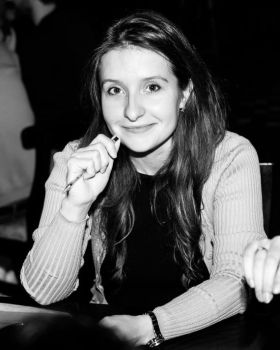 Сценарист Ksenia Kubareva