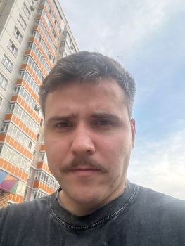 Сценарист Дмитрий Ошкин