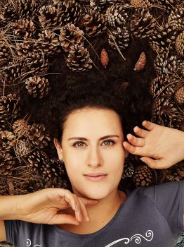 Сценарист, режиссёр, писательница Елена Головачева