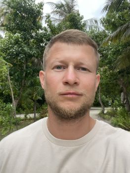 Сценарист Виталий Санин