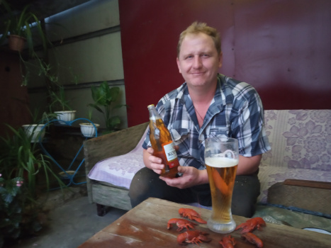 писатель Виталий Золотарёв