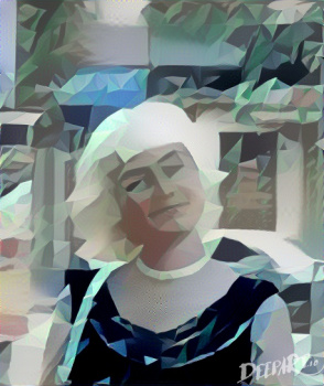 писатель Ольга Дальняя