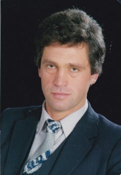 не писатель Александр Коростелев