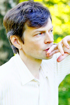 Сценарист, режиссер, журналист Юрий Жемчужинов