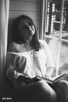 Сценарист Алёна Градобоева