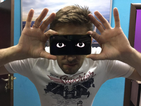 Сценарист Максим Рожков