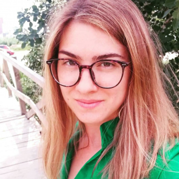 писатель Alyona Luzina