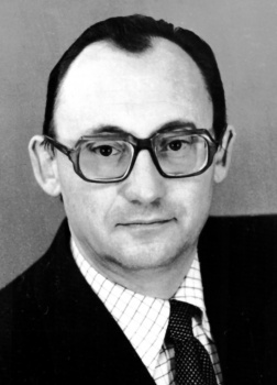 писатель, драматург, поэт Анатолий Зусман