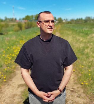 Сценарист Павел Мельник