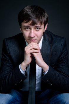 Сценарист Артур Кенчешаов