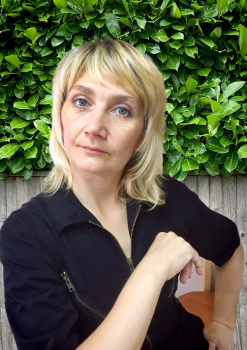 сценарист, писатель, сторителлер Анастасия Хмелева