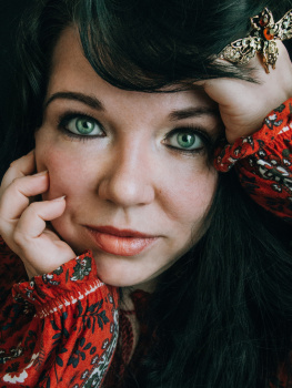 Сценарист Yulia Gorbunova