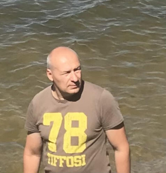 Сценарист Александр Острогляд