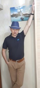 Ai Сценарист,поэт белых стихов/хокку Denis Gruzdev