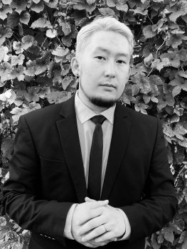 Сценарист Zhasulan Altybaev