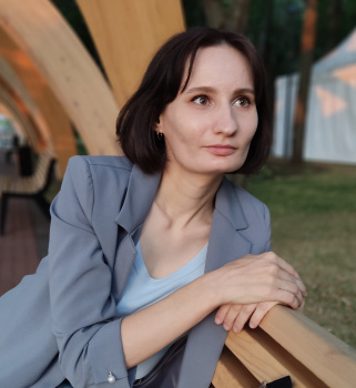 Сценарист Yulia Ivanova