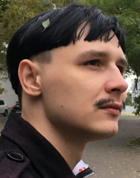 писатель Ily Larichev