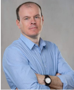 писатель Кузнецов Денис