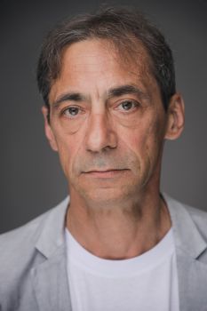 Сценарист Dmitry Khodyrev