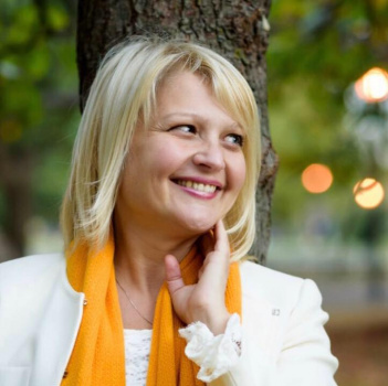 Cценарист, писатель Наталья Славина