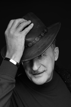 Сценарист Игорь Абакумов