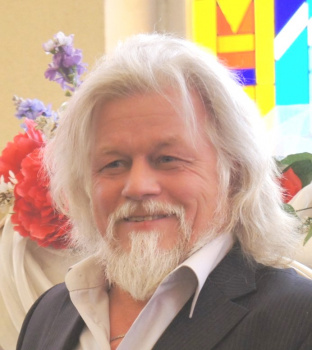 киносценарист, поэт, прозаик Watim Watim