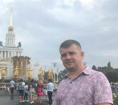 писатель Ярослав Ларин