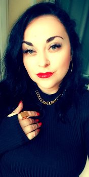 Сценарист Анастасия Савина